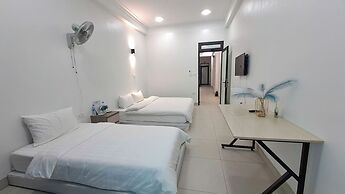 HT Airport Inn