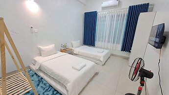 HT Airport Inn