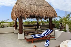 Aldea Zama Penthouse w Private Rooftop Jacuzzi