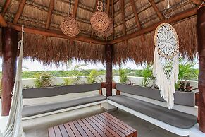 Aldea Zama Penthouse w Private Rooftop Jacuzzi