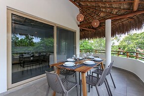 Aldea Zama Penthouse w Private Rooftop Jacuzzi