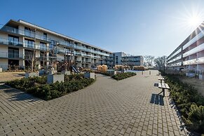 Apartment in Dziwnow With River View & Spa