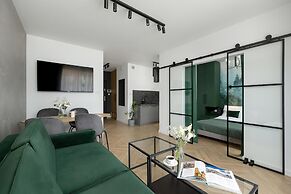 Apartment in Dziwnow With River View & Spa