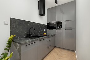 Apartment in Dziwnow With River View & Spa