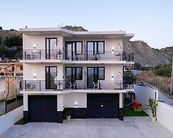 Zani's Villa
