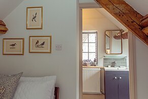 Mill House & Cottage - on Cotswold Way