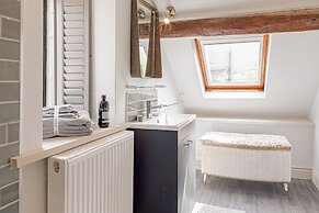 Mill House & Cottage - on Cotswold Way