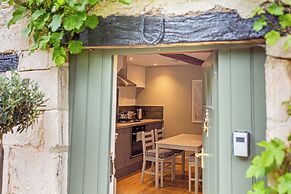 Mill House & Cottage - on Cotswold Way