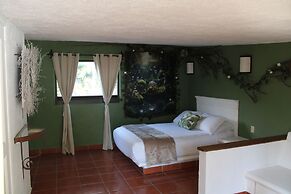 HOTEL MYTHOS