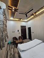 Vinayak Guest House