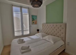 Apartment in Antibes Near Sandy Beaches