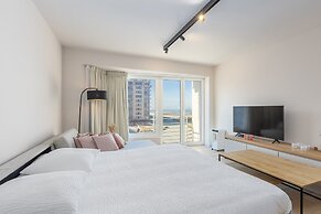 Modern Studio With sea View