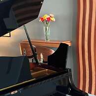 ONYX By Luna Hotel