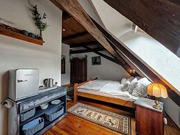 The Oak Lodge