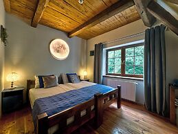 The Oak Lodge
