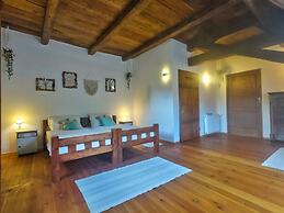 The Oak Lodge