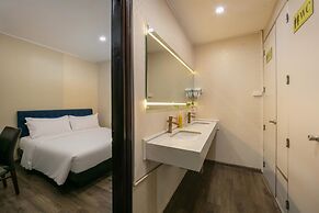 Hanoi Traveller House
