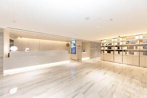 Full Season Hotel