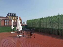 Full Season Hotel