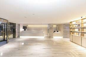 Full Season Hotel
