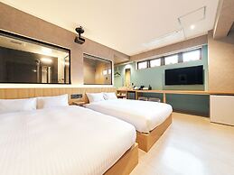 LACER OKINAWA NAHA TOMARIPORT