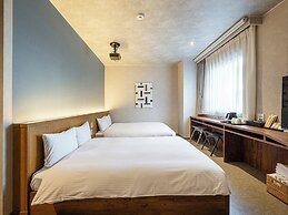 LACER OKINAWA NAHA MIEBASHI