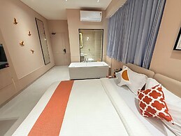 Hotel Fun Regency