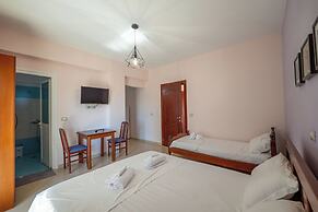 Sunny Villa