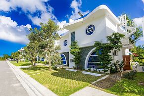 New Stylish 3BR Villa With Private Pool Terrace