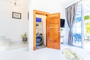 New Stylish 3BR Villa With Private Pool Terrace