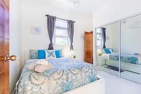 New Stylish 3BR Villa With Private Pool Terrace