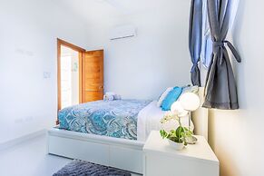New Stylish 3BR Villa With Private Pool Terrace