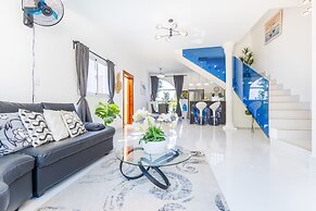 New Stylish 3BR Villa With Private Pool Terrace