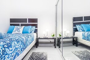 New Stylish 3BR Villa With Private Pool Terrace
