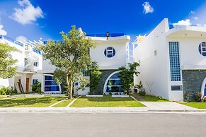 New Stylish 3BR Villa With Private Pool Terrace