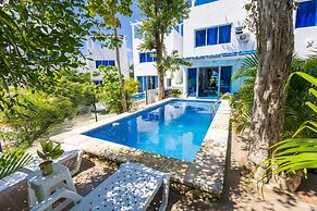 New Stylish 3BR Villa With Private Pool Terrace