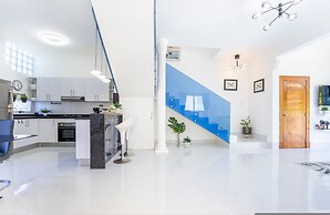 New Stylish 3BR Villa With Private Pool Terrace