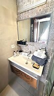 L'Orchidée - Luxury Suites