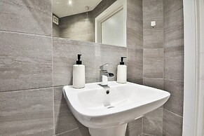 Whitchurch Place 2 Bed Flat in Cardiff