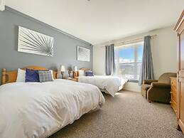 7 guests 2BR 2BA