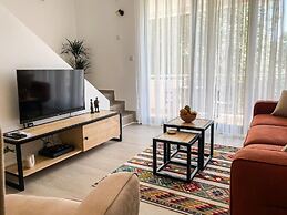 Cozy Karuc Home