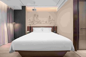 UrCove by Hyatt Xian Bell Tower