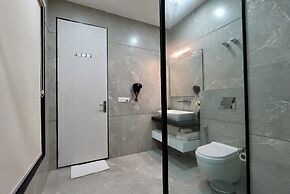 Elinor Hotel