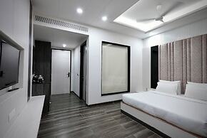 Elinor Hotel