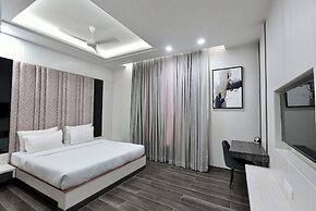 Elinor Hotel