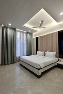 Elinor Hotel