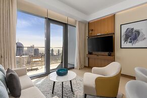 Luxury Apt w Spectacular Burj Khalifa Views