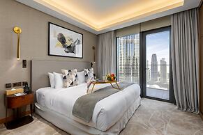 Luxury Apt w Spectacular Burj Khalifa Views