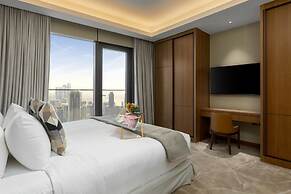 Luxury Apt w Spectacular Burj Khalifa Views