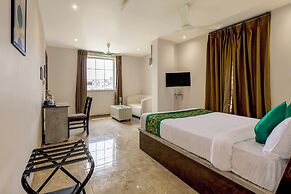 Treebo Iraa, 5 Minutes From Railway Station